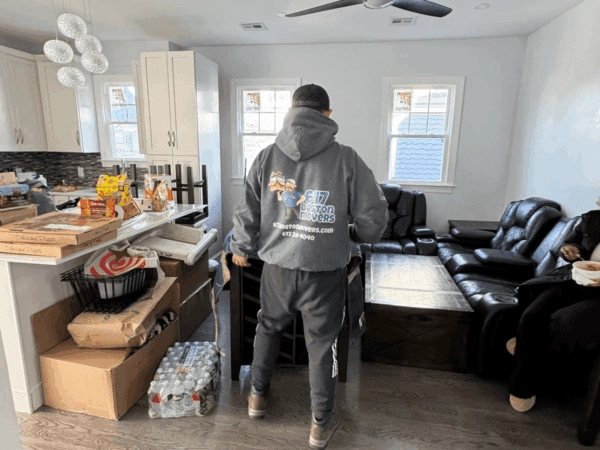 Things Most People Forget on Moving Day
