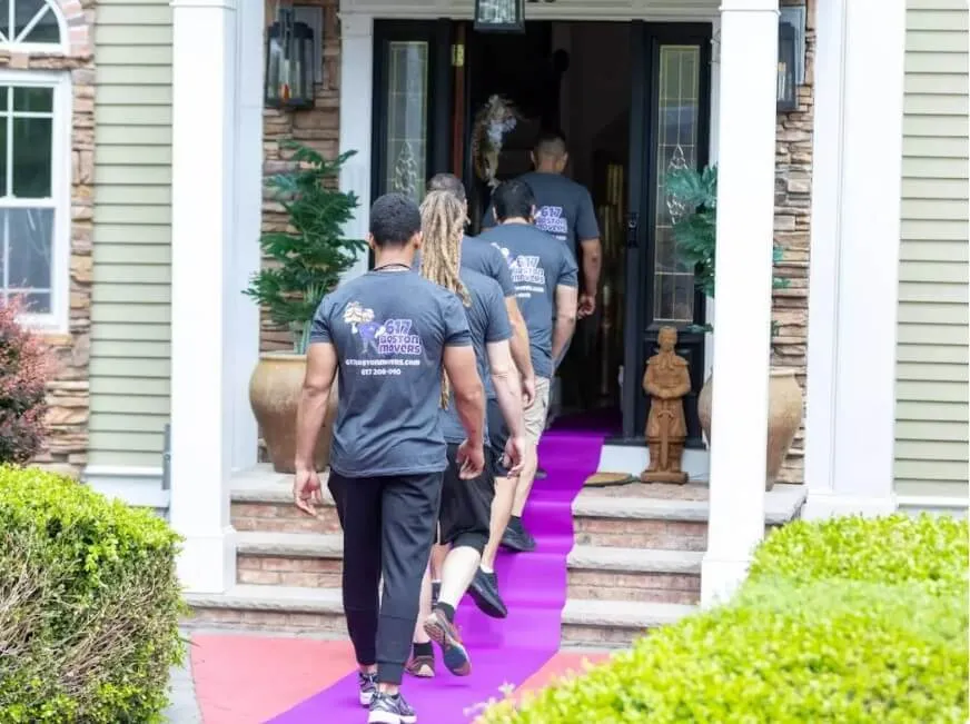 How Much to Tip Movers in Boston